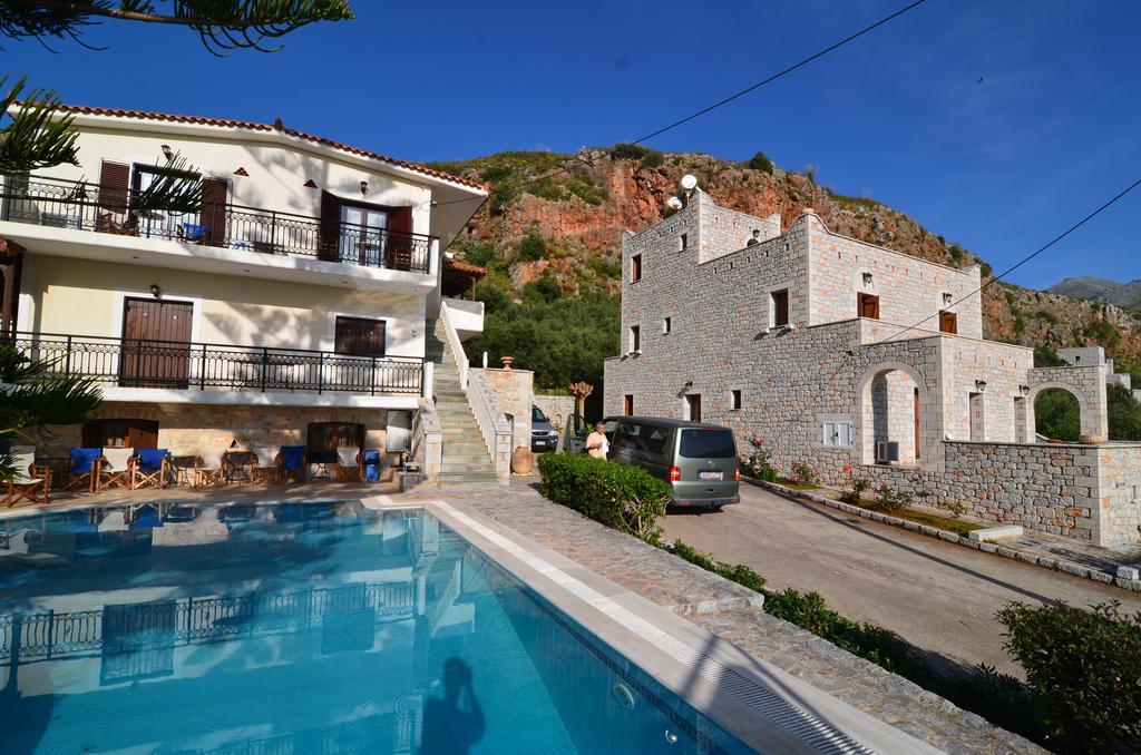 Foivos 2 Hotel Gythio Exterior photo